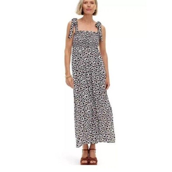 Diane Von Furstenberg X Target Size M Black Poppy Smocked Midi Dress 100% Rayon - Picture 1 of 10